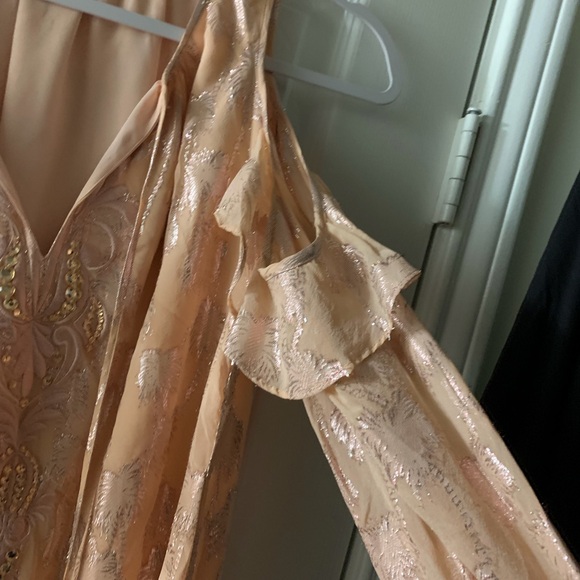 Lilly Pulitzer Marlyse Silk Metallic Palm Tree Clip
Dress Original $298 - Picture 3 of 5